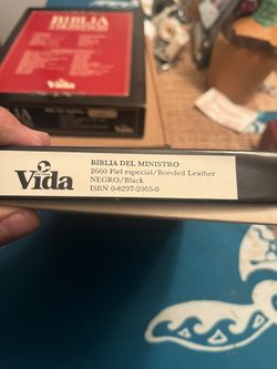 Thin leather, Spanish Bible