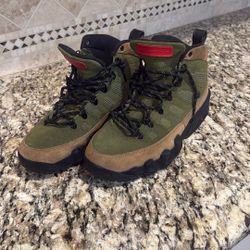 Like New Jordan’s.  Size 10