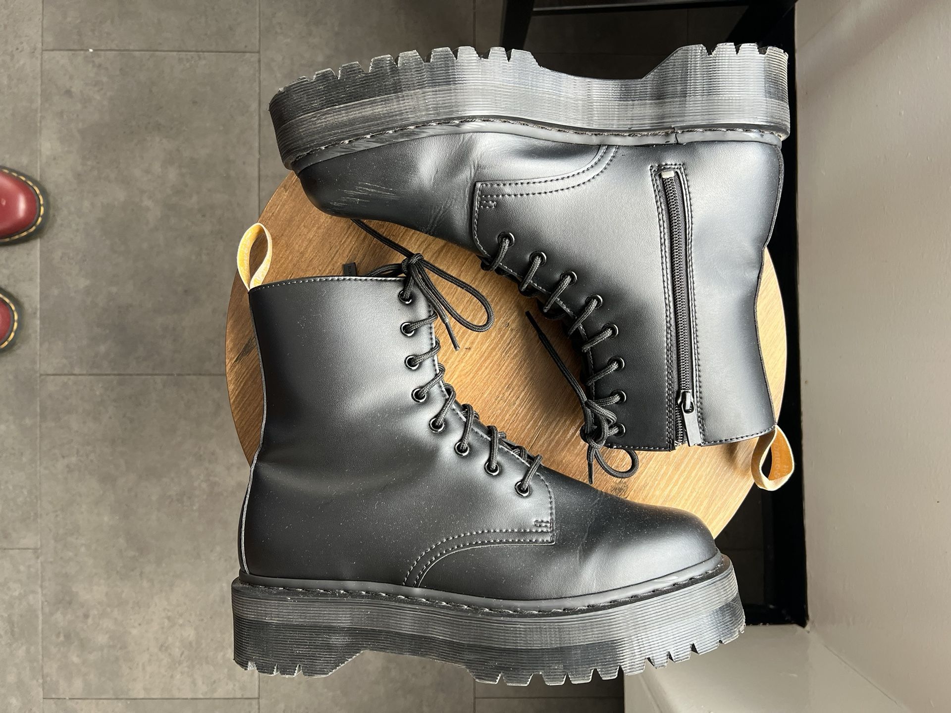 SIZE 12 - Dr. Martens Jadon II - MOVING OUT SALE ✈️✈️