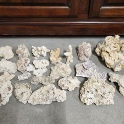 Many Pieces Of Dried Saltwater Aquarium Reef Rock