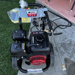 New 3100 gx165 gas pressure washer. Try before you buy. Pick up only. $265ea