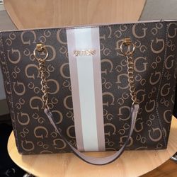 Guess Purse (This Year) Discontinued For Too High Demand (Rare)