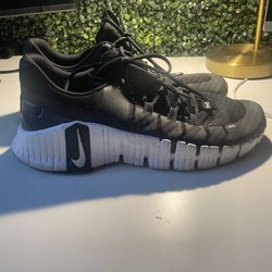 Nike metcon running shoes