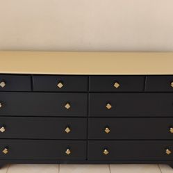 Modern 8-Drawer Dresser – Black & Beige with Gold Knobs

