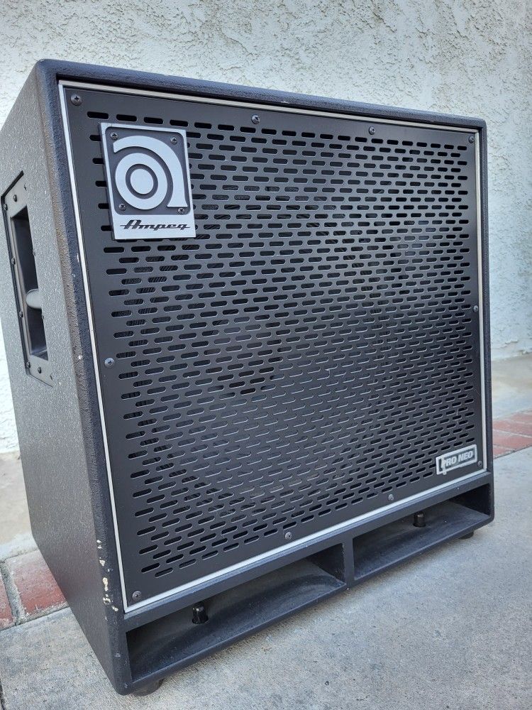 Ampeg Pro Neo Series PN-115HLF 575W 1x15 Bass Speaker Cabinet Black