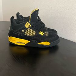 Jordan 4s In Size 6.5