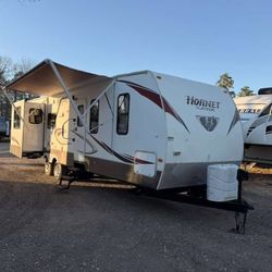 2012 KEYSTONE HORNET