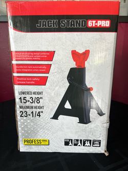 Pair of 6 ton jack stands. New in box.
