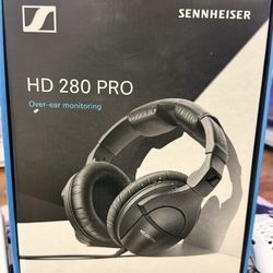 Sennheiser Professional HD 280 PRO Over-Ear Monitoring Headphones