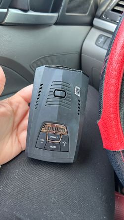Uniden R4 Radar Detector  • works great