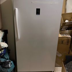 Insignia Freezer