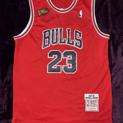 Michael Jordan Chicago Bulls 1997-98 Finals, Red Authentic Jersey, 52 XXL, Excellent Condition