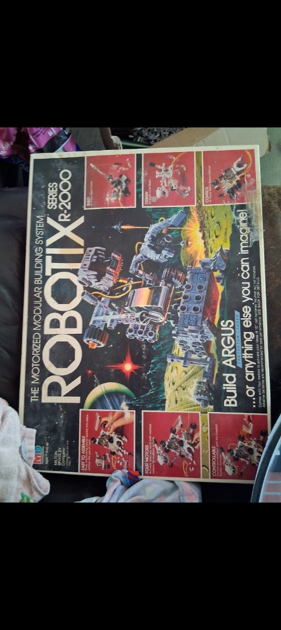 1970s Robotix Build Set
