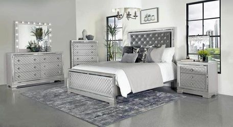 Brand New Glowing white finish bedroom set w/mirror trim accents