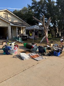 Moving sale