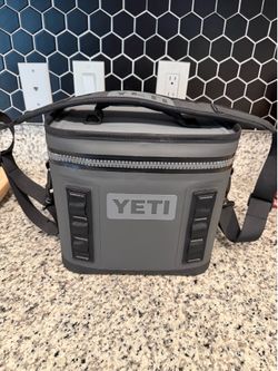 Yeti Hopper Flip 8 cooler