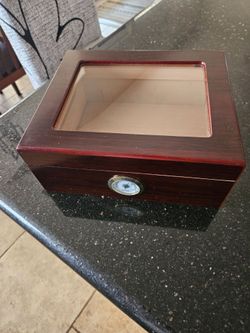 Cigar Humidor and Accessories