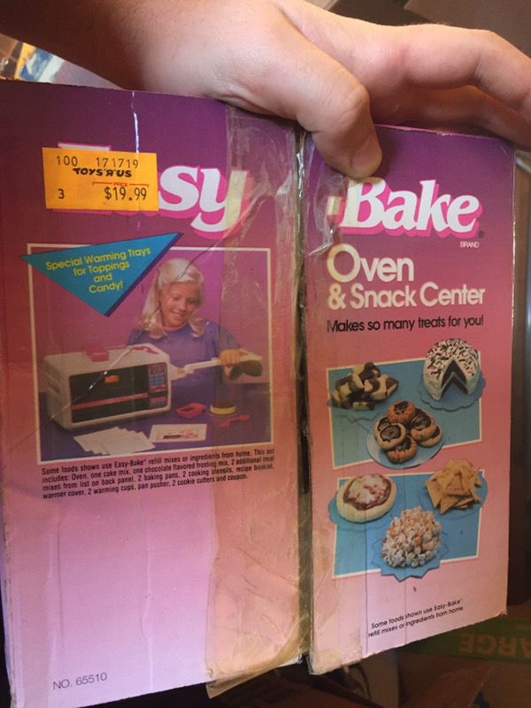 Vintage Easy Bake Oven year 2000 for Sale in Tustin, CA - OfferUp