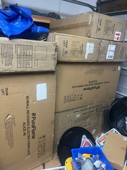 Pallet of 16 - 40 In-Wall Recessed Electric Fireplace