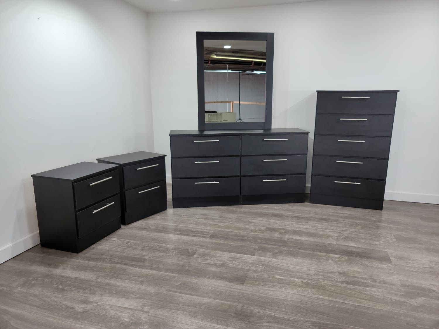 ✨BLACK BEDROOM SET - DRESSER WITH MIRROR, CHEST AND NIGHTSTANDS 