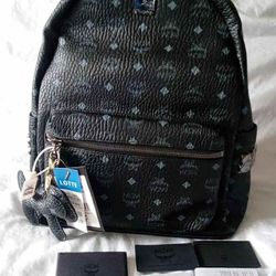 MCM LARGE BLACK BACKPACK 