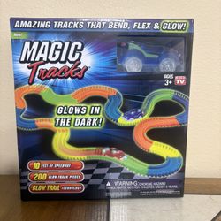 MAGIC Tracks 10 FT Speedway 200 Glow Track Pieces As Seen On TV! Ontel 2020 New