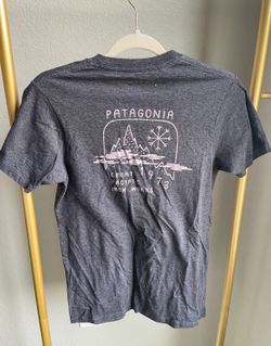Women’s Patagonia shirt size small
