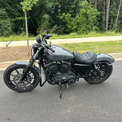 2022 Harley Davidson 883