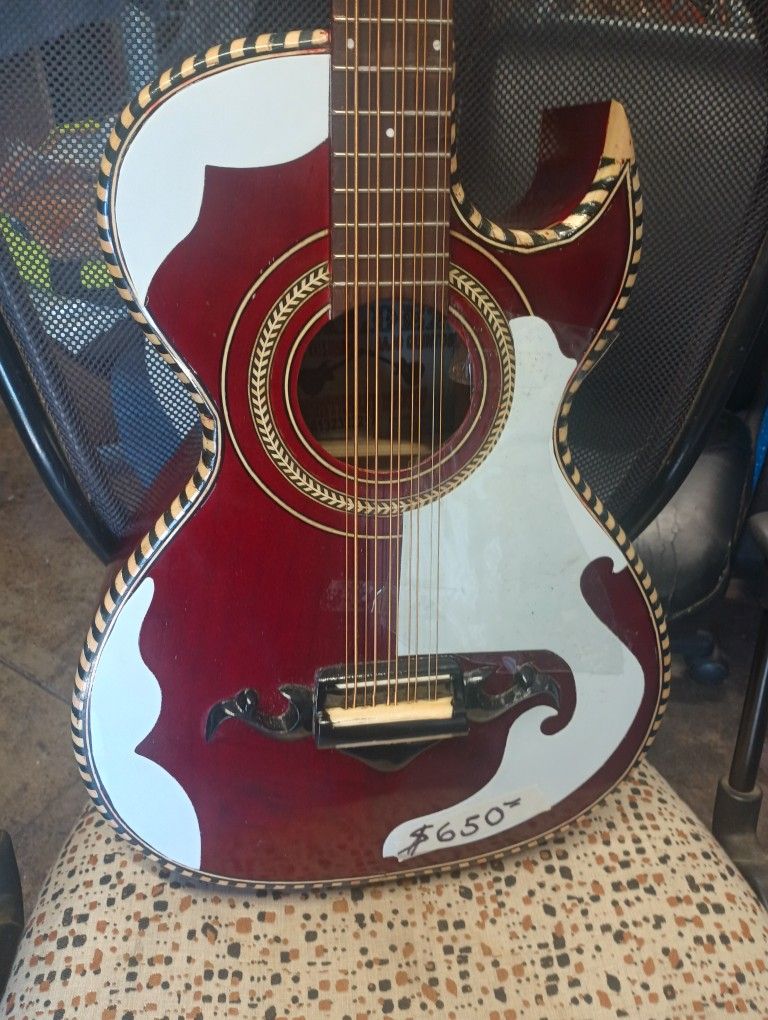 BAJO QUINTOS