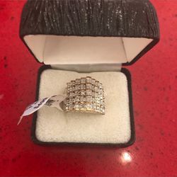 Pyramid ring size 7, new with tags
