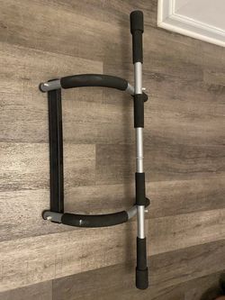 Pull up bar
