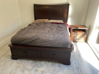 Bed Set Queen Also Selling Separate 