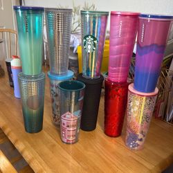Starbucks Cups 
