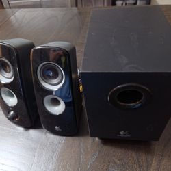 Logitech Z323 2.1 desktop Pc Speaker System With Subwoofer 