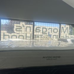 KING SIZE AVOCADO MATTRESS & BOX SPRINGS BED SET