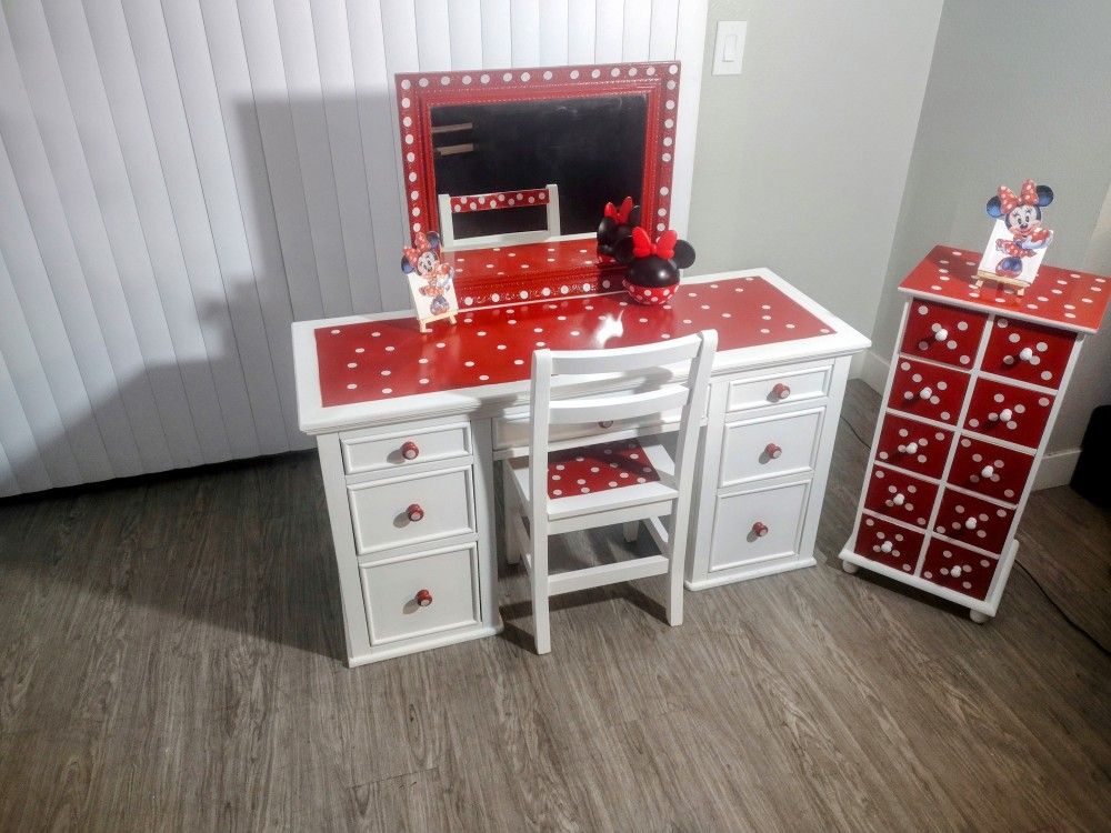 Vanity Desk Chair & Side Drawers 
