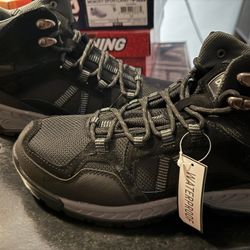 New Die Hard Men’s Hard Toe Water Proof Boots Size 8  Black 