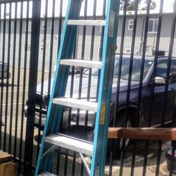 Werner 8 ft Fiberglass Step Ladder