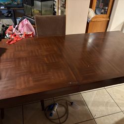 Dinning Table With 6 Chairs