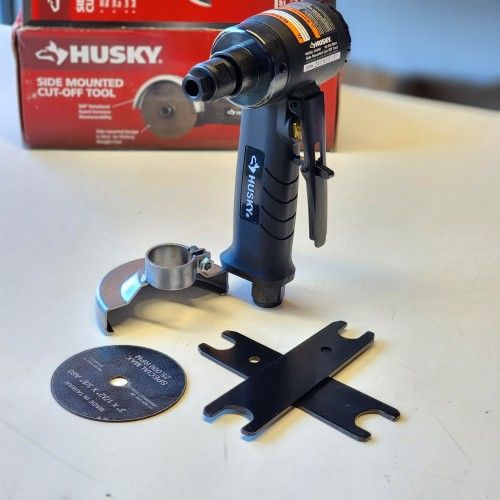 Husky Side Mounted Cut-Off Tool