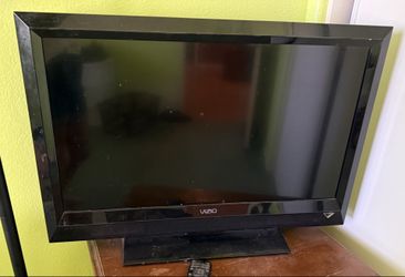32’ TV