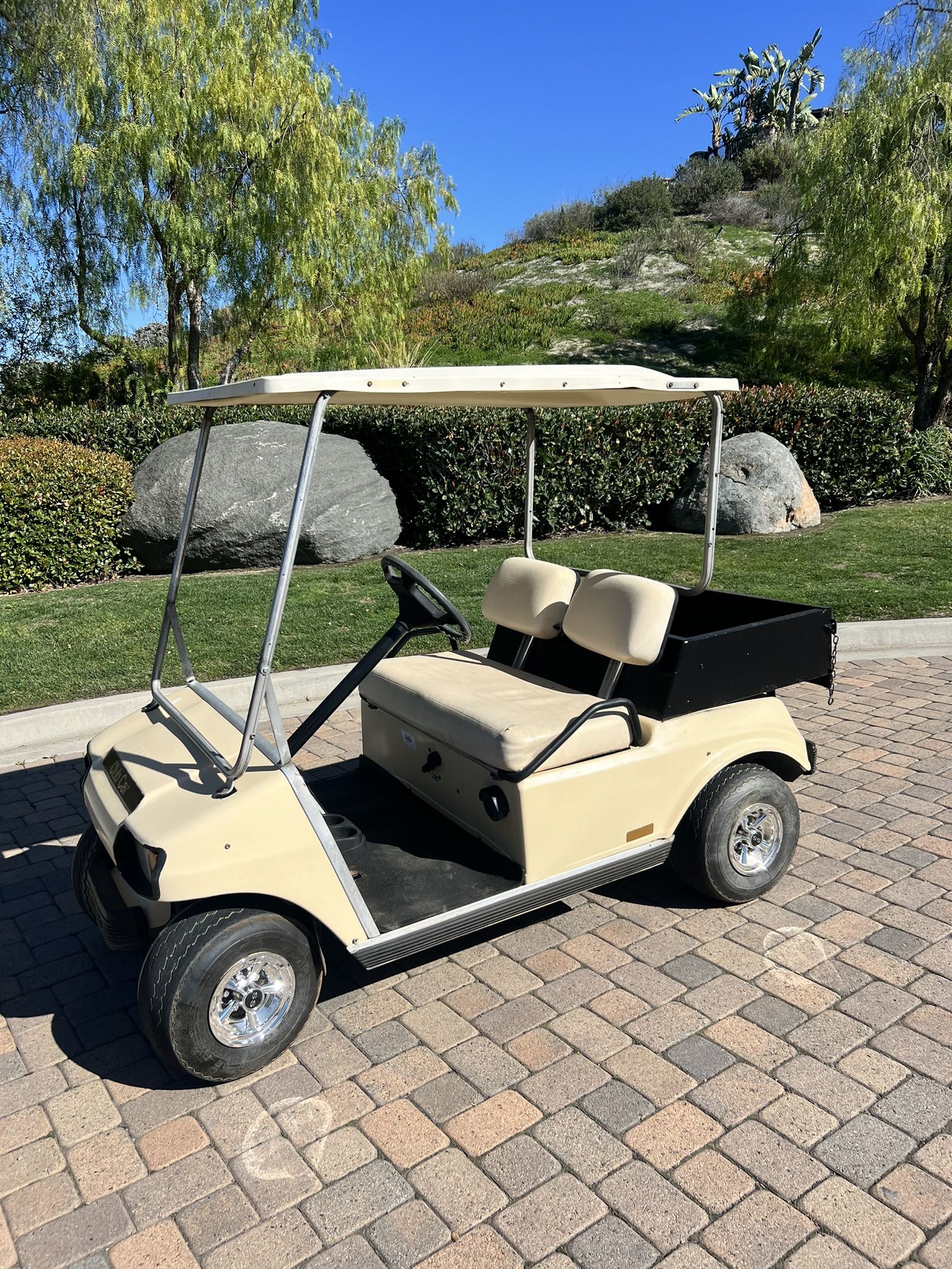 Utility Golf Cart , Club Car DS, Gas Engine , Ezgo , Yamaha