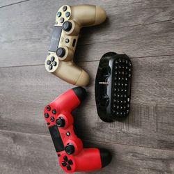 PS4 Controllers and Keyboard