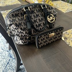 Micheal Kors 