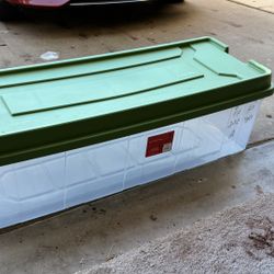 storage container with wheels 