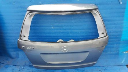 06 07 08 09 10 11 MERCEDES ML ML350 ML500 ML550 TRUNK LID LIFT TAIL GATE TAILGATE LIFTGATE OEM USED