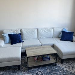 White 6 Seat Couch with 2 Ottomans, Adjustable Couch with Storage