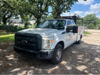2016 Ford F250 Super Duty Super Cab · XL Pickup 4D 8 ft