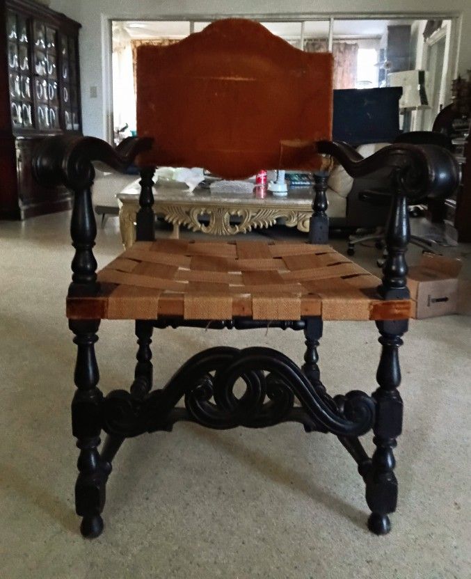 Antique Throne Chair