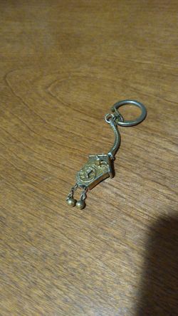 Bird house clock key Chain